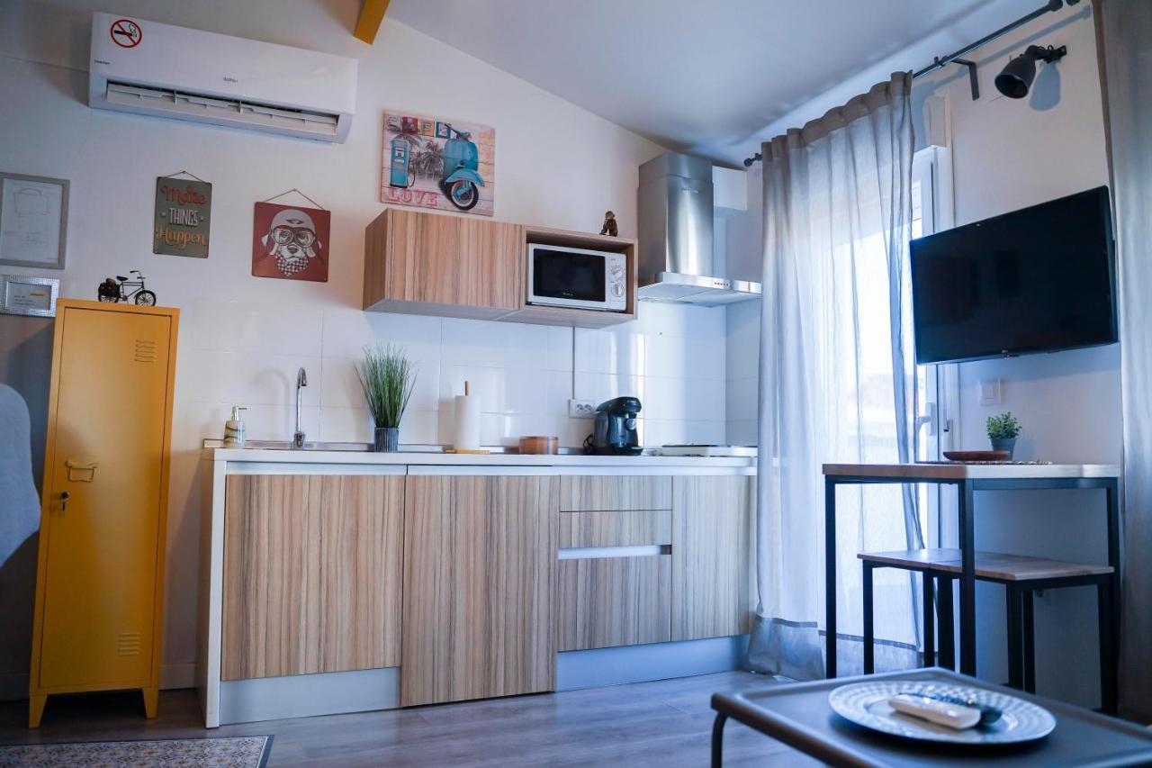 Apartamentos Suites Cariátide Plasencia Esterno foto