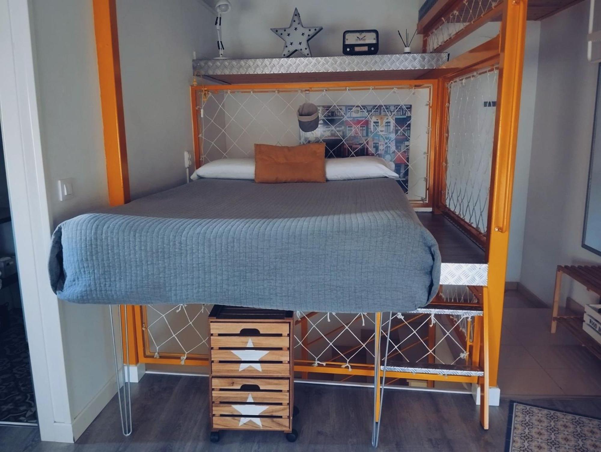 Apartamentos Suites Cariátide Plasencia Esterno foto